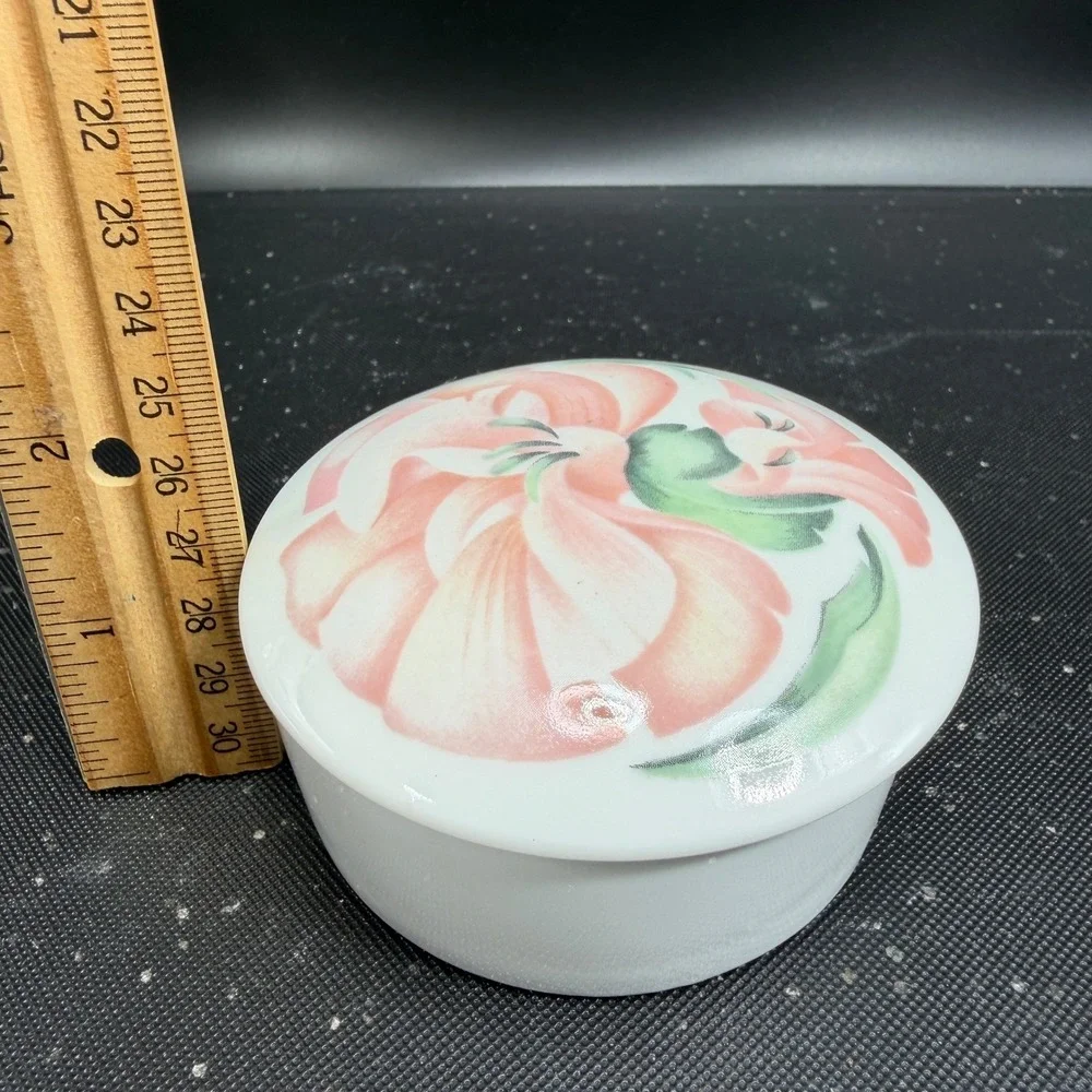 Limoges France Anais Anais Porcelain Trinket Box Pink Floral MNP‎ Vanity Jar 3in